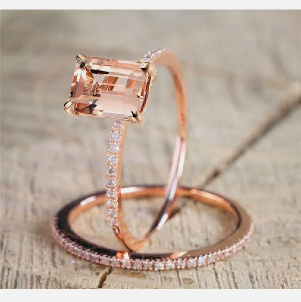 New 2pc 18K Rose Gold Morganite Ring Set.